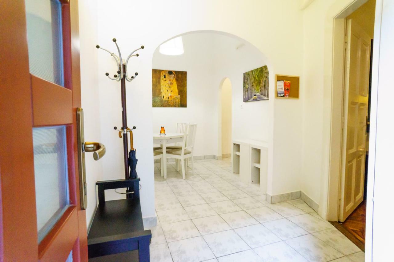 Budapest Kingdom Apartment Central & Car Parking On-Site & Aircon & Quiet & Family Friendly Buitenkant foto