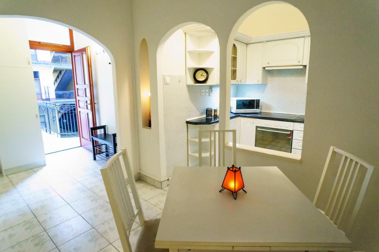 Budapest Kingdom Apartment Central & Car Parking On-Site & Aircon & Quiet & Family Friendly Buitenkant foto