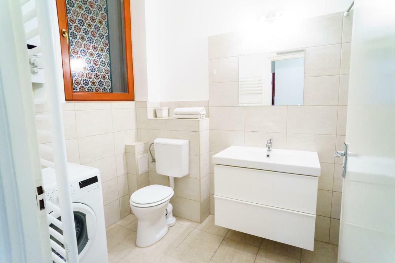 Budapest Kingdom Apartment Central & Car Parking On-Site & Aircon & Quiet & Family Friendly Buitenkant foto